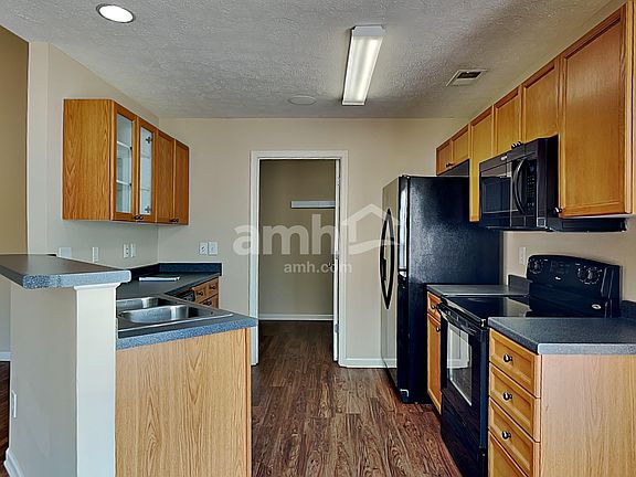 3rd image of 2276 Gilmore Crossing Ln