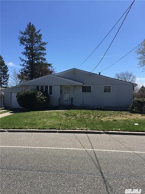 1st image of 204 Lake Ave