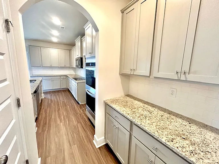 115 Hutchinson Rd — Photo 7