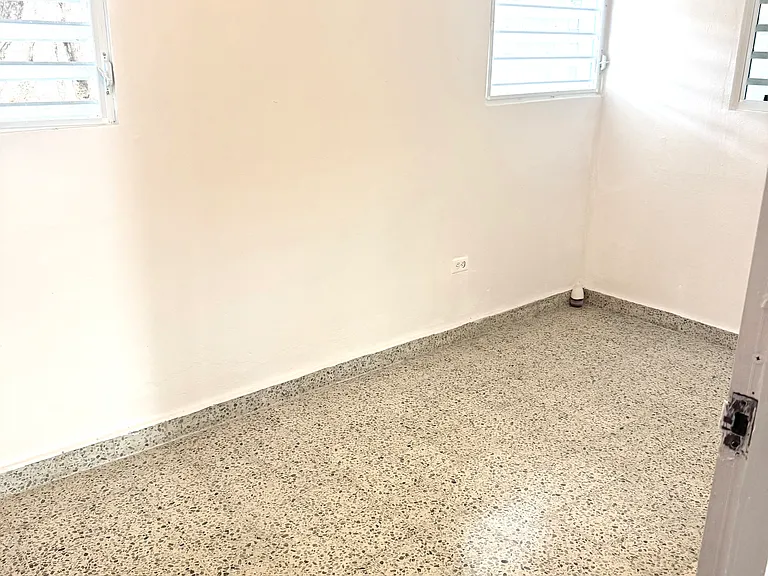 G41 Calle Capitan Correa Urb Reparto Flamingo — Photo 18