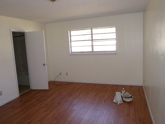 5th image of 133 Jonquill Ln