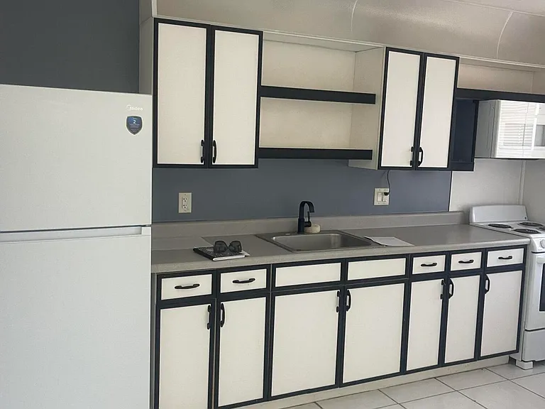 1081 SE Monterey Rd #3-31 — Photo 7