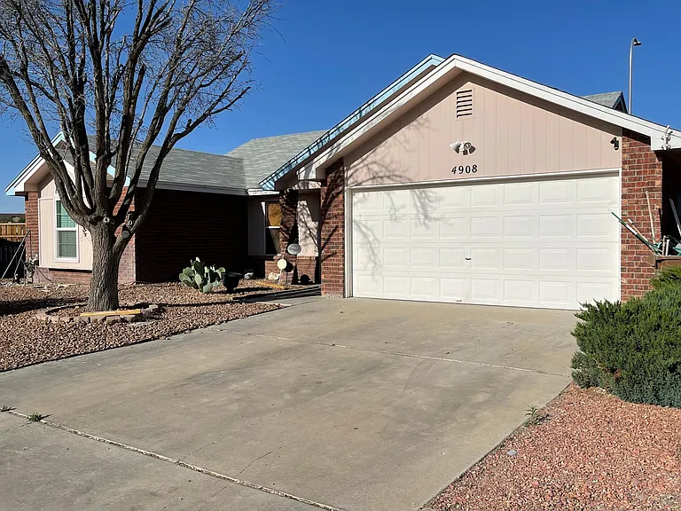 4908 Garnet Pl — Photo 3