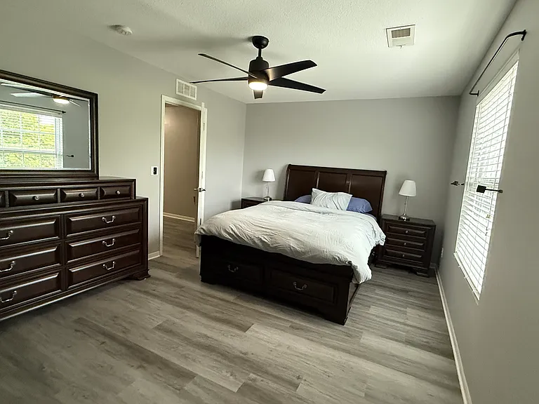 5431 N Hickory St — Photo 13