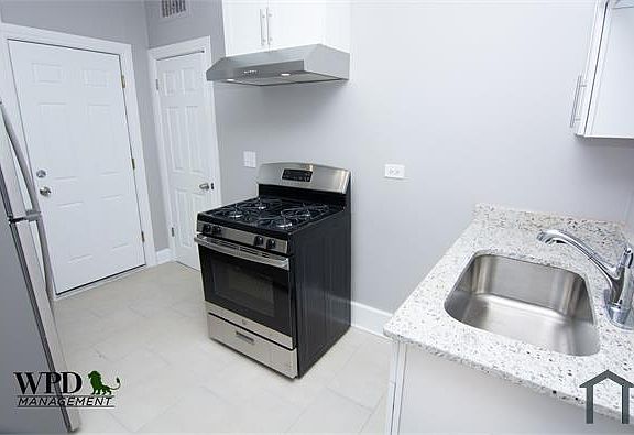 3rd image of 8100 S Loomis Blvd #14071