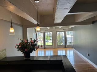 3001 Gillham Rd APT 204, Kansas City, MO 64108