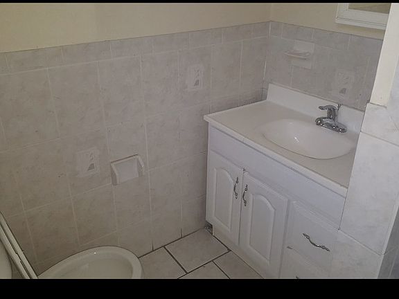 5th image of 796 S 12th St #1