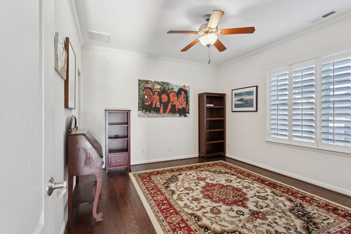 next background image