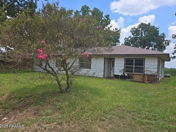 399 Voorhies Ln, Moreauville, LA 71355