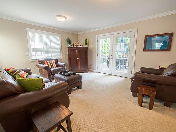 4th image of 1312 Iroquois Pl