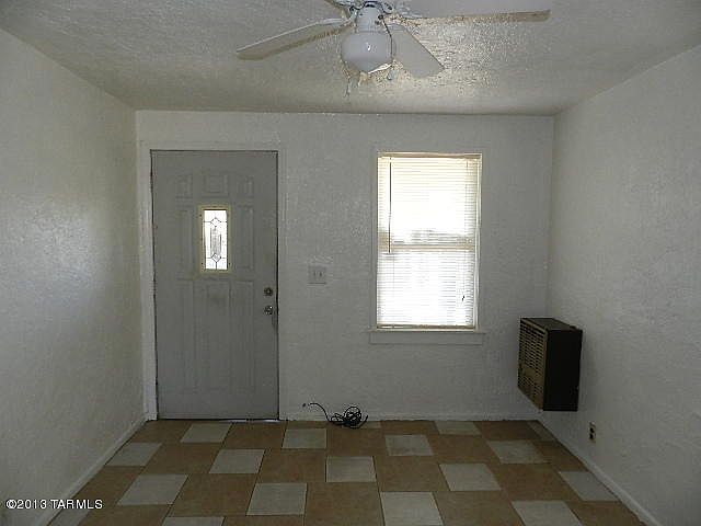 1st image of 402 W Kentucky St
