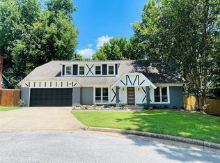 7713 S Glenwood Ct W, Broken Arrow, OK 74011
