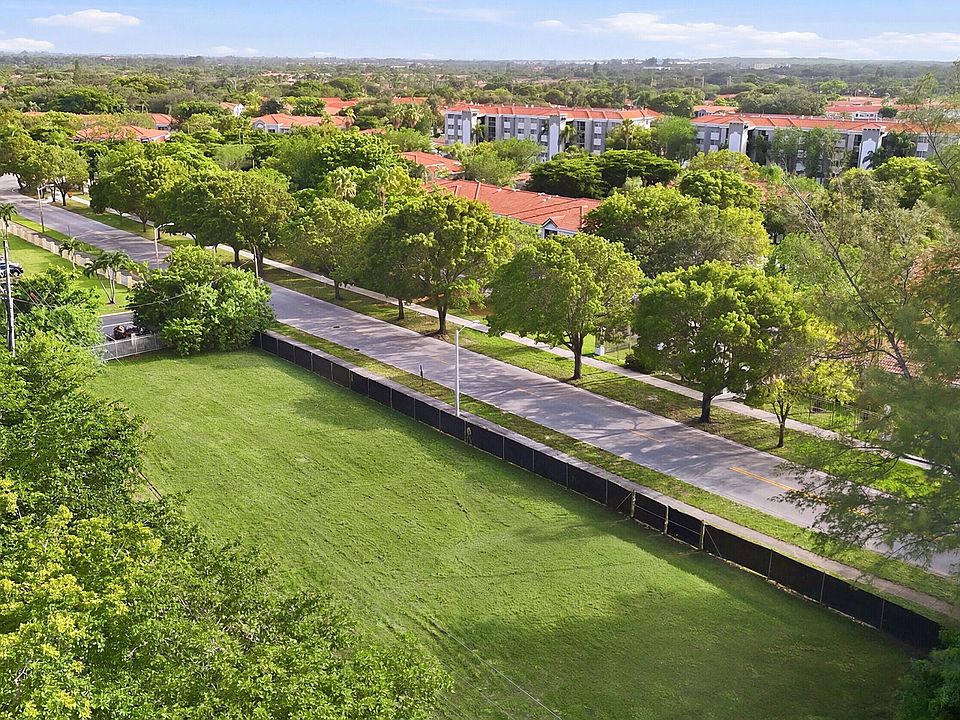 1st image of 1800 N Sherman Circle