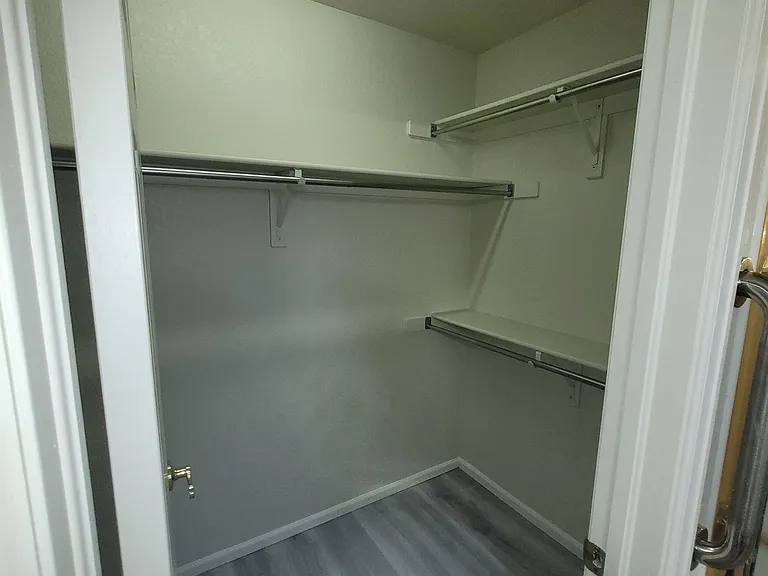 9214 Winona Ct — Photo 14