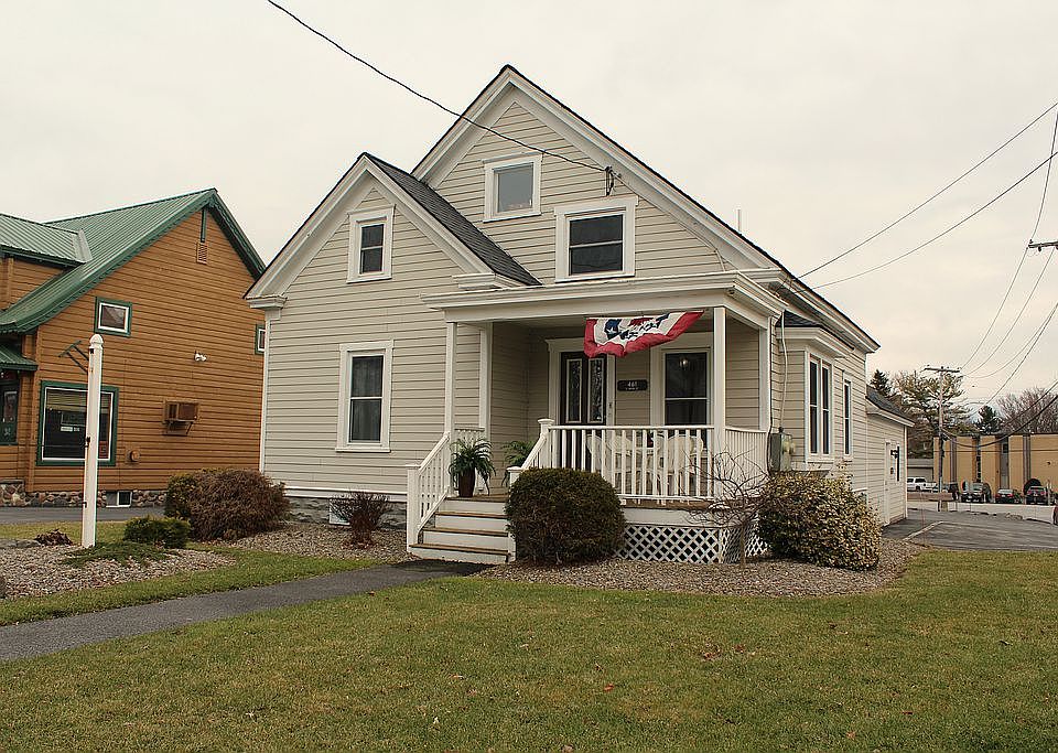 1st image of 461 S Main St
