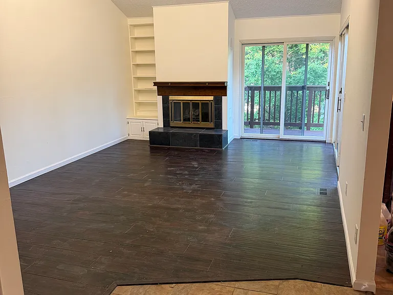 812 Samone Ct — Photo 2