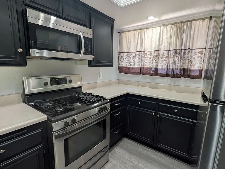 1738 Lynne Dr #20 — Photo 5