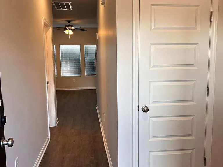 2139 Kilpatrick Ln — Photo 4