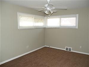 5th image of 21360 Carol Dr