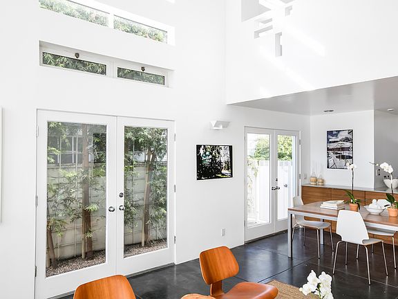 5th image of 1415 Cabrillo Ave #1