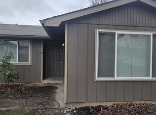 713 SE 10th St, Pendleton, OR 97801