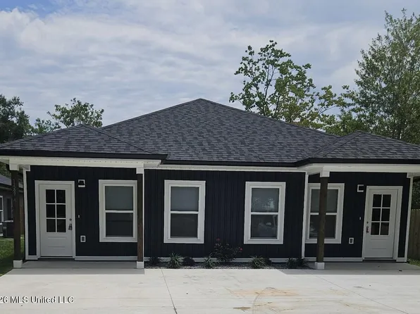 12297 Massachusetts Rd #A, Ocean Springs, MS 39564