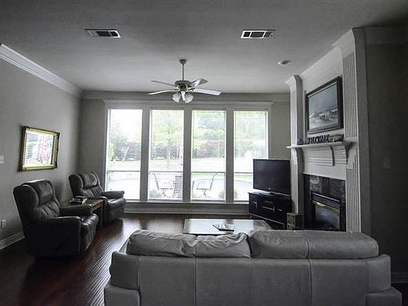 2nd image of 7520 Gleneagles Way