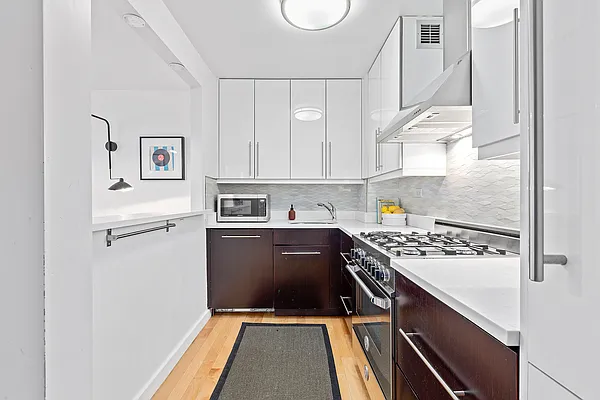 Sold by Compass | media 6