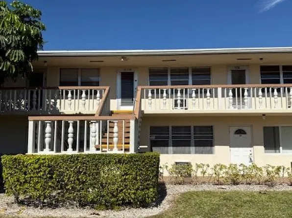 119 Andover E, West Palm Beach, FL