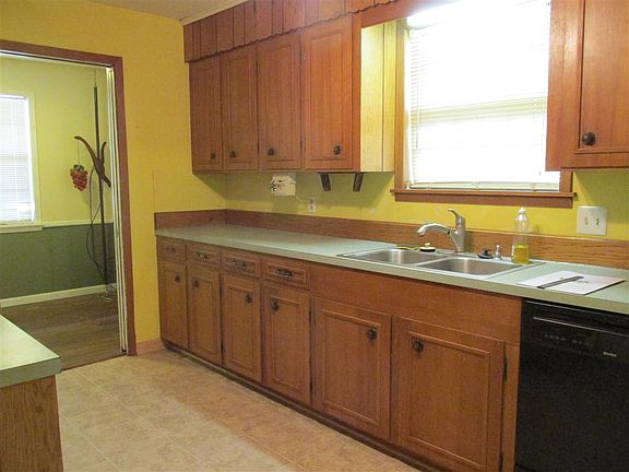 4th image of 108 Woodville Dr
