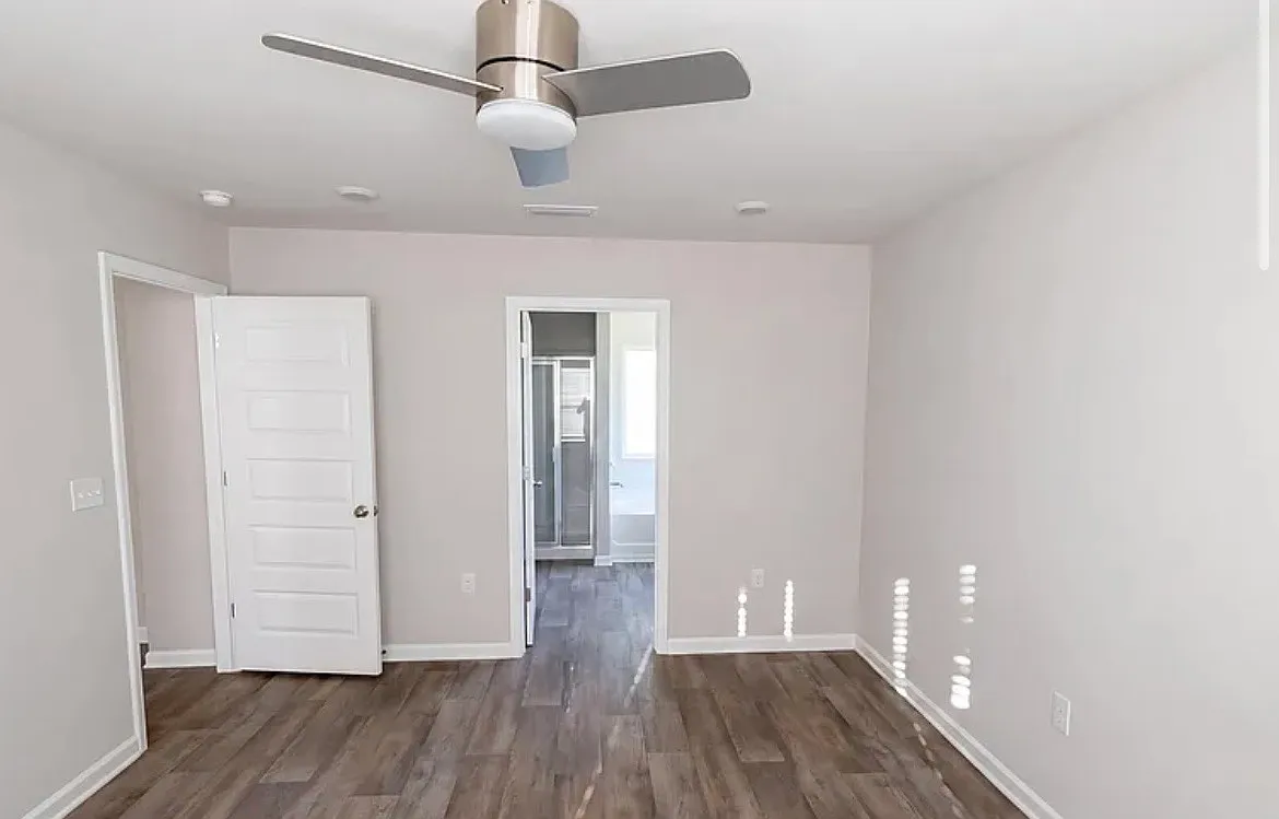 4 bed, 1789 sqft, $2,395 — Photo 4