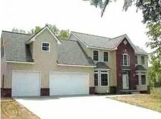 4181 Meyers Rd, Waterford, MI 48329