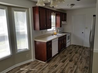 313 Pioneer Dr, Oak Grove, KY 42262