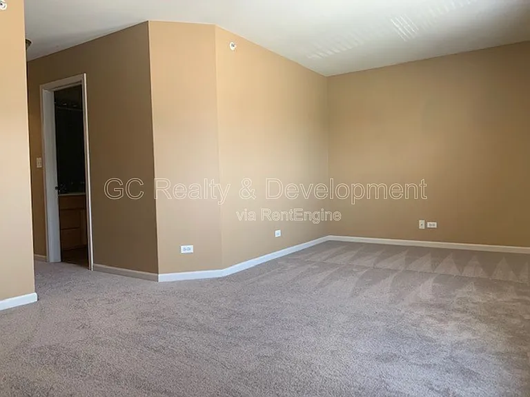 922 Kings Canyon Dr — Photo 15