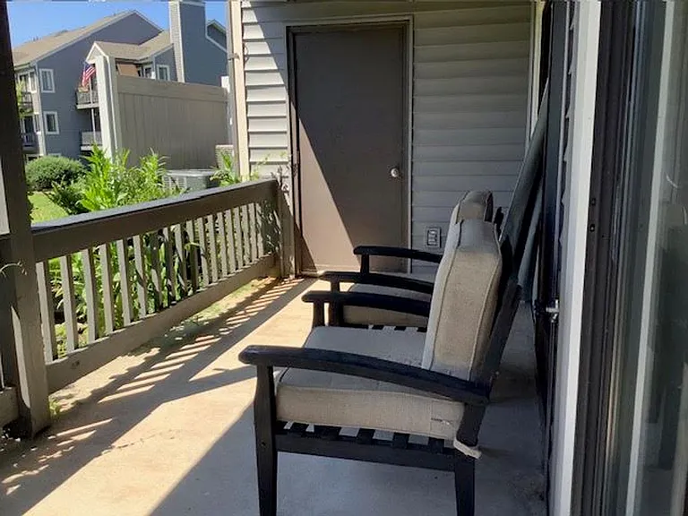 2302 Deer Run — Photo 9