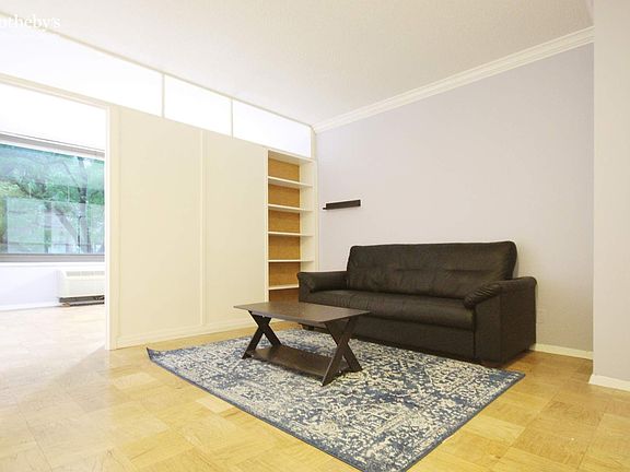 5th image of 111 E 30th St APT 3B