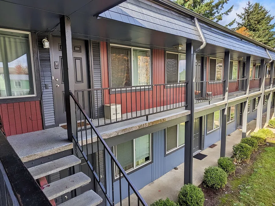 Cully Park Apartments