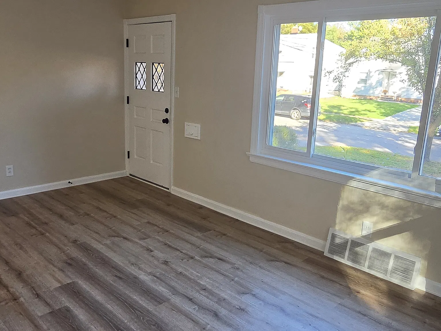 3 bed, 1131 sqft, $1,850 — Photo 4