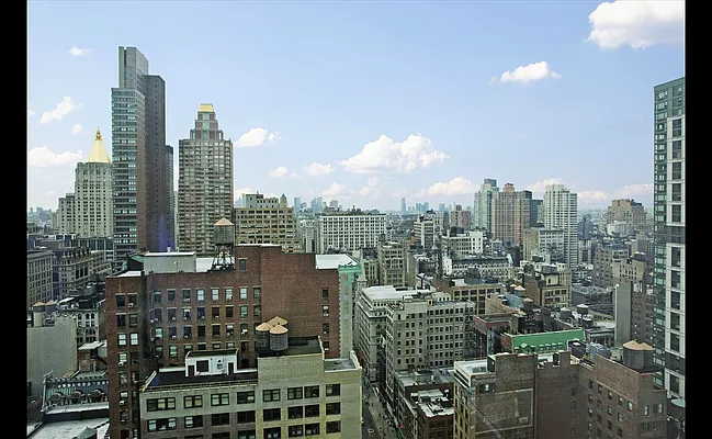 Rented by Douglas Elliman | media 36