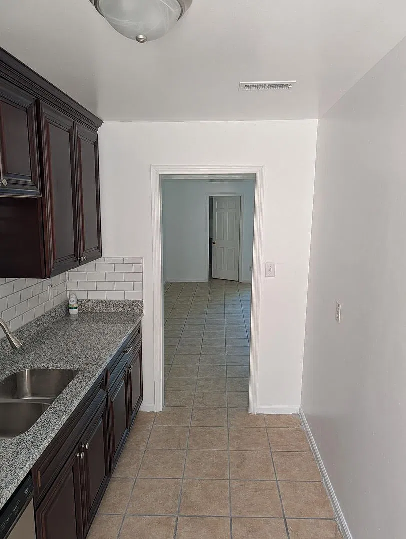 Denbigh Townhome For Rent — Photo 4