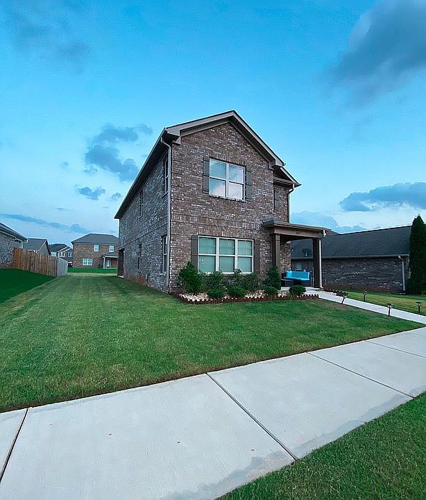 1st image of 7602 Ashor Dr NW