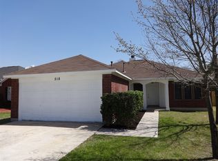 518 Meadowside Dr, Hutto, TX 78634