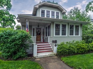 329 N Walnut St, Itasca, IL 60143