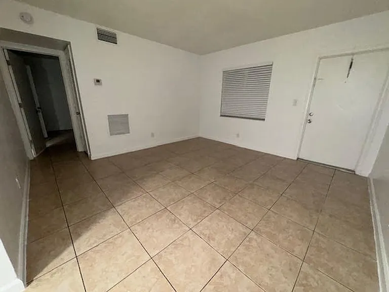 75 SW 10th St Ft. Lauderdale, FL 33315 — Photo 4
