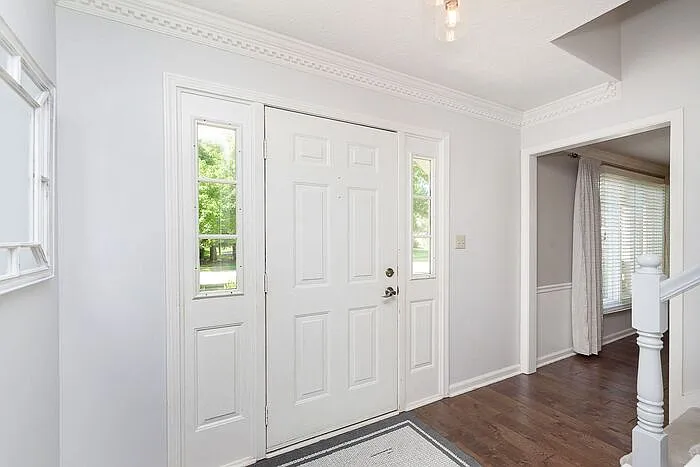 4 bed, 2.5 bath, 2334 sqft, $2,895 — Photo 3