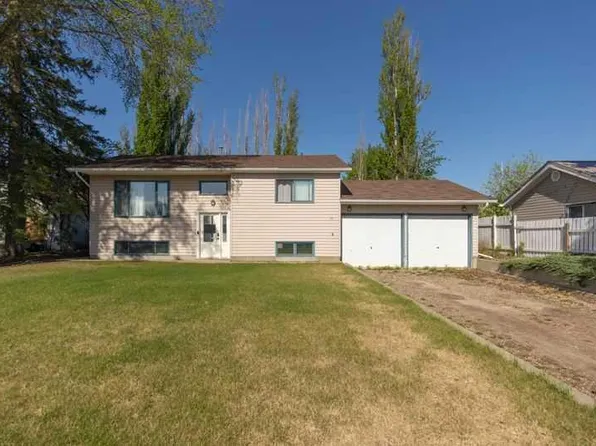 19 E 3rd St W, Saint Walburg, SK S0M 2T0
