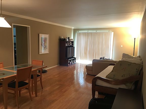 2nd image of 1741 Granville Ave APT 205