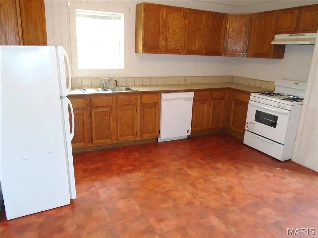 2 bed, 1.0 bath, 972 sqft, $700 — Photo 4