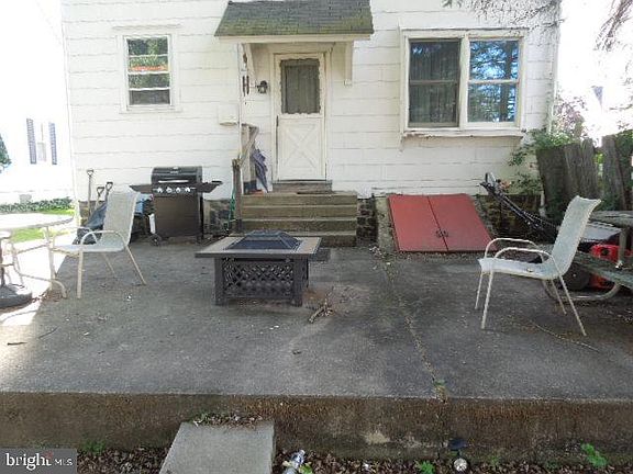 2nd image of 25 N Penrose St