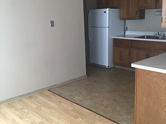 2nd image of 3335 Sun Valley Ter APT 6